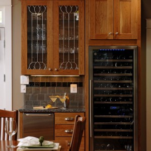 Как правильно хранить вино в домашних условиях: 5 вариантов