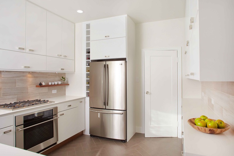 Маленькая Кухня С Холодильником Фото