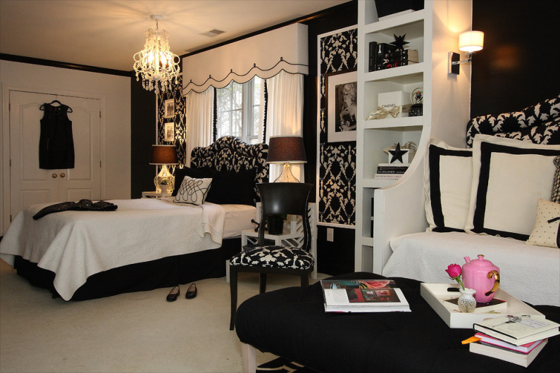 Дизайн спальни в черно-белом цвете