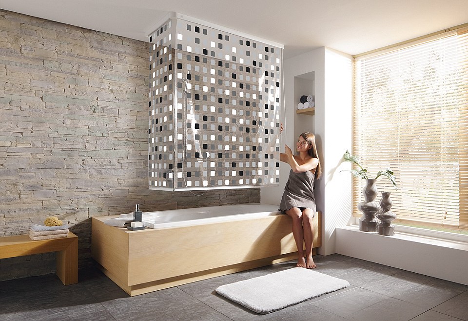 glass bathroom partitions