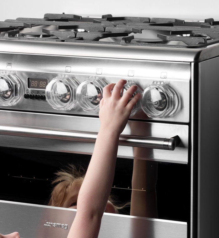 Правила безопасного оборудования кухни, когда в доме ребенок