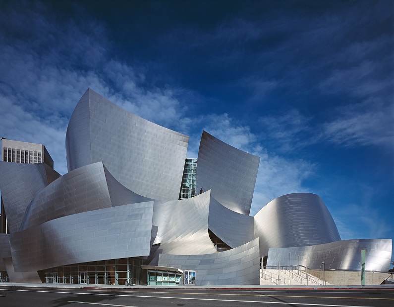 5 невероятных примеров современной архитектуры, выполненных из стали